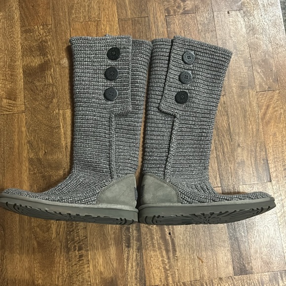 UGG Australia Classic Cardy Tall Boots in gray size 8 - Picture 4 of 6